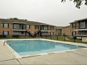 Sunset Crossing Houston - $510+ for 1, 2 & 3 Bed Apts