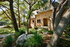 Le Montreaux Austin, TX