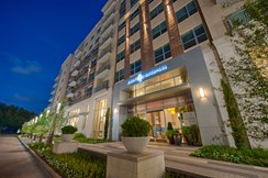 Pearl Residences at CityCentre Houston, TX