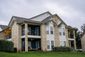 Lakehouse Apartments Granbury Texas