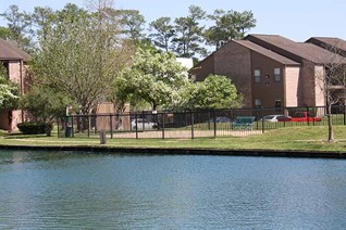 Lakebridge I & II Apartments Houston Texas