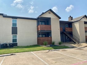 Arts at Broadway Commons I Apartments Garland Texas