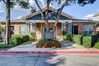 Parkways on Prairie Creek Apartments Grand Prairie Texas