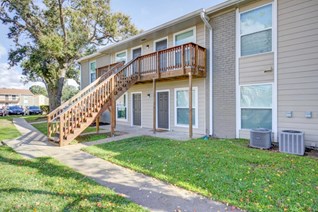 Hackberry Ranch Apartments Clute Texas