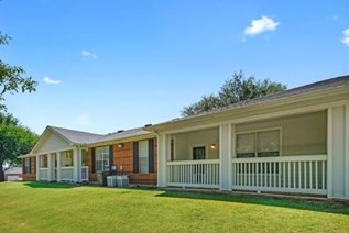 Spring at Silverton Apartments Fort Worth Texas