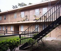 Olde Oaks Apartments Clute Texas