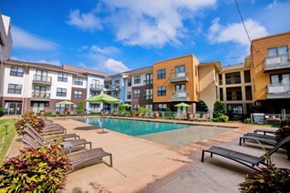 Oaks 5th Street Crossing City Center Apartments Garland Texas