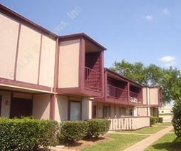 Huntington Village/Cambridge Crossing Apartments Houston Texas