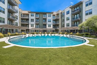 Nash I Apartments Dallas Texas