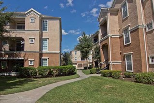 Cascade at Fountain Lake Apartments Stafford Texas