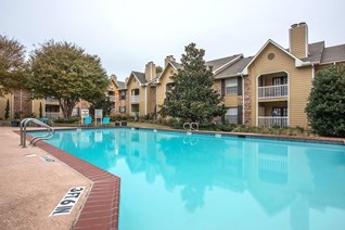 Skyler Apartments Irving Texas