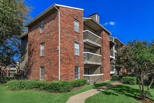 Iron Landings Apartments Dallas Texas