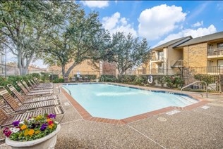 Declan I Apartments Dallas Texas