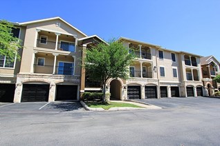 Legends Lake Creek Apartments Austin Texas