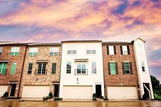 Regent Square Brownstones Apartments Kingwood Texas