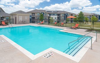 Pointe at Crestmont Apartments Houston Texas