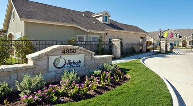 Overlook at Plum Creek Apartments Kyle Texas