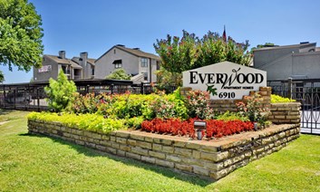 Everwood Apartments Dallas Texas