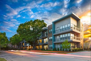 Magnolia at Inwood Village II Apartments Dallas Texas