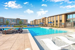 Axis Grand Crossing Apartments Grand Prairie Texas