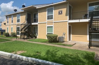 Las Brisas Apartments Houston Texas