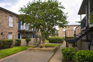 La Primavera Apartments Houston Texas