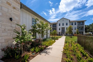 Alta Rolling Oaks Apartments San Antonio Texas