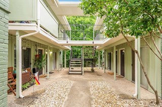 Oak Creek Apartments Austin Texas