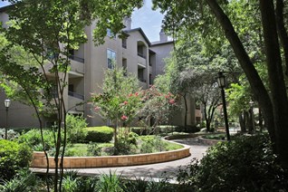 Courts at Preston Oaks Apartments Dallas Texas