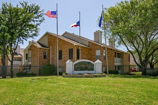 Broadmoor Villas Apartments Irving Texas