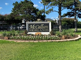 McCallum Highlands Apartments Dallas Texas