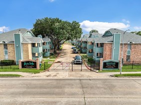 Azulejo Apartments Houston Texas