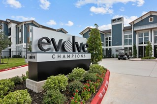 Evolve Champions Apartments Houston Texas