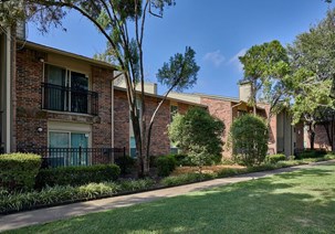 Rochelle Plaza Apartments Irving Texas