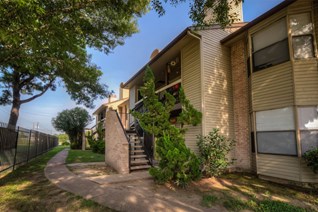 Lakes at Madera Apartments Baytown Texas