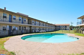 Nuevo Rayo Apartments Irving Texas