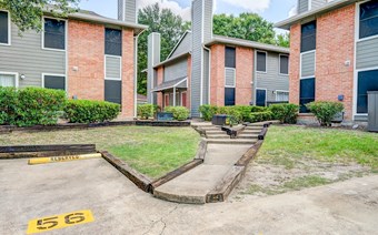 Park at Woodland Trails Apartments Houston Texas