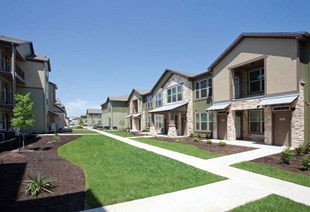 Landings at Creekside Apartments New Braunfels Texas