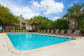 Plaza De Ville Apartments San Antonio Texas