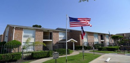 Meadows Apartments Irving Texas