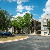 Madison at the Arboretum Apartments Austin Texas