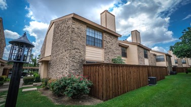 Huntington Cove Townhomes Farmers Branch Texas