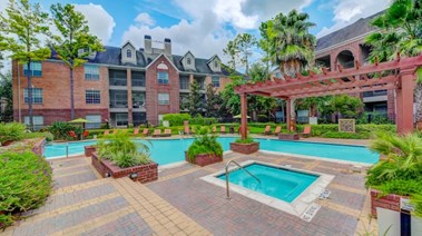 10X Woodway Square Apartments Houston Texas