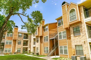 Life at Grand Oaks Apartments Houston Texas