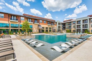 Lakeway Castle Hills Apartments Lewisville Texas