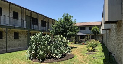 Shoal Creek North Apartments Austin Texas