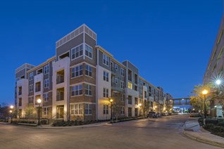 Aviator West 7th Apartments Fort Worth Texas