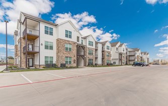 Crossroad Commons Apartments Austin Texas