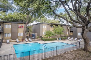 Oaks at Spring Valley Apartments Richardson Texas