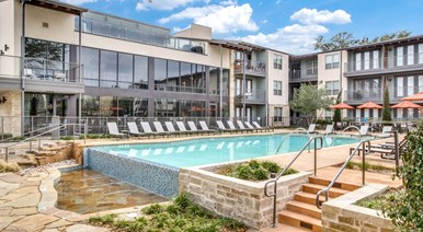 Live Oaks at the Branch Apartments Dallas Texas